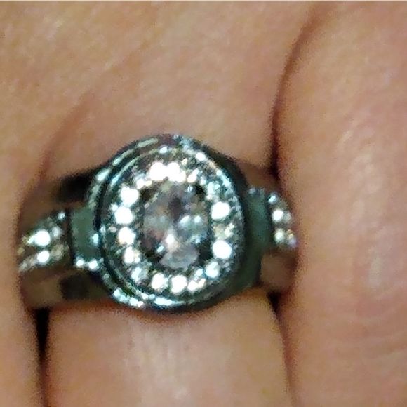 🎉Black Gold Filled CZ Ring - Picture 3 of 5